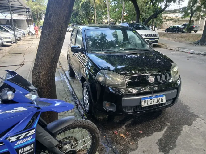 Fiat Uno Vivace/rua 1.0 EVO Fire Flex 8V 5P 2012