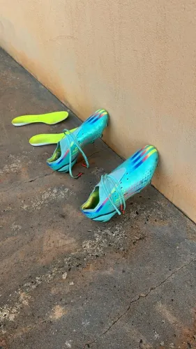 Chuteira adidas profissional campo 
