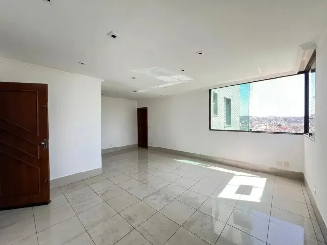 Imóvel para venda tem 100 metros quadrados com 3 quartos em Nova Floresta - Belo Horizonte