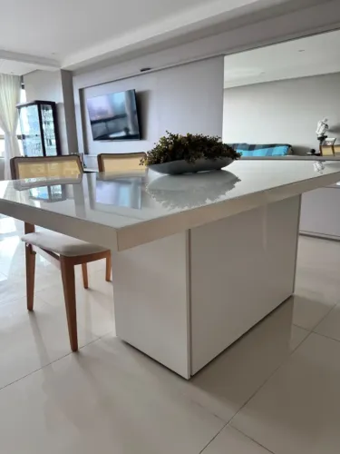 Mesa de jantar laca branca