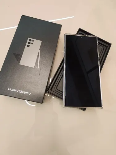 Samsung Galaxy S24 ULTRA 