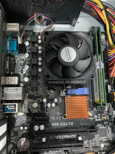Placa Mãe  Asrock AM3+ Com FX 8300 + 8GB DDR3