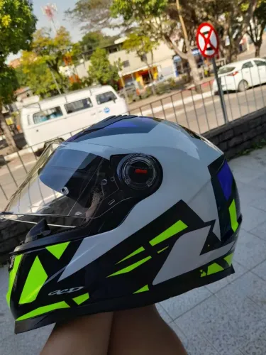 Vendo Ls2 estrela azul