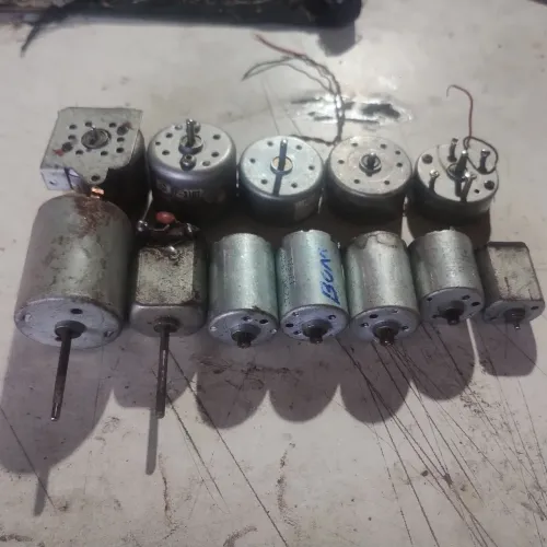 Motor DC 3V ~ 6V 