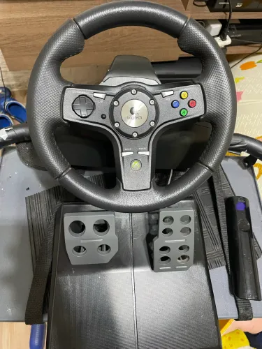 Volante Logitech Fx force axial 
