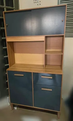 SEMI NOVO ARMÁRIO DE COZINHA.