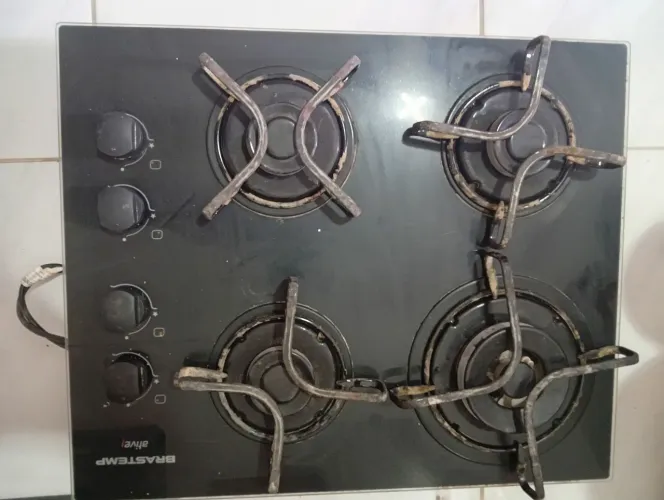 Ela não quer que coloque quatro bocas Brastemp
