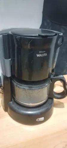 2 cafeteiras para peças de reposição