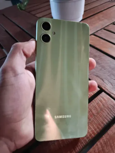 Moto A05 (Sem carregador) 128GB