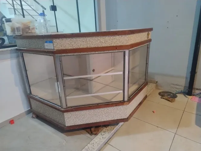 Balcão expositor