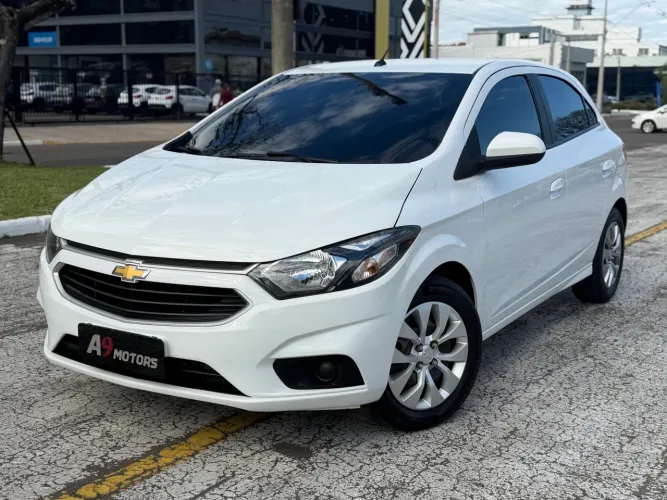 Chevrolet Onix Hatch LT 1.4 8V Flex Mec. 4P 2018