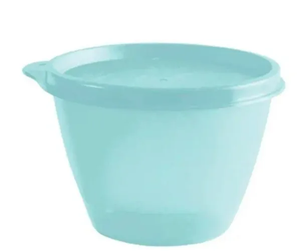Tupperware Caçulinha de 400 ml verde água. 