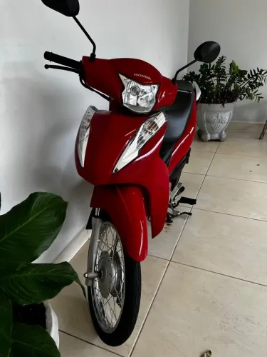 Honda Biz 110i 2022 - Vermelha - Apenas 16.000 km