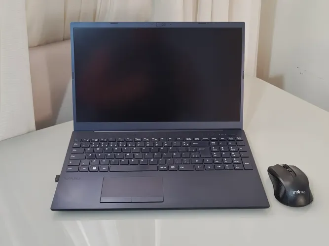 Sony Vaio - AMD Ryzen / 8gb / Ssd256 / Tela 15.6 FHD / Windows 11