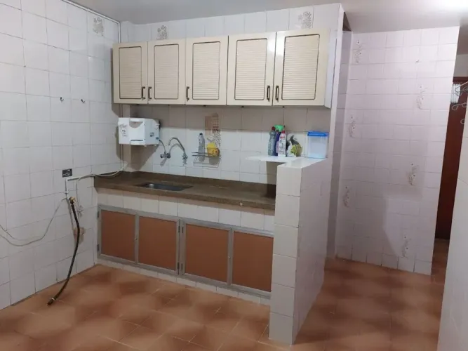 BS IMOBILIÁRIA ALUGA !!! Apartamento de 2 quartos, sol da manhã