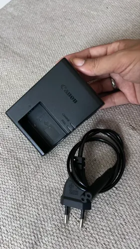 Carregador Canon LPe 17 original