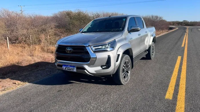 Toyota Hilux CD SRX Plus 4X4 2.8 TDI Die. Aut. 2024
