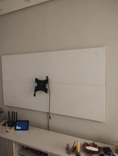 Painel de TV (semi novo)