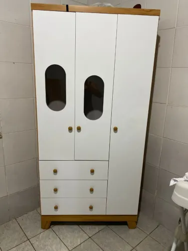 Guarda roupa infantil