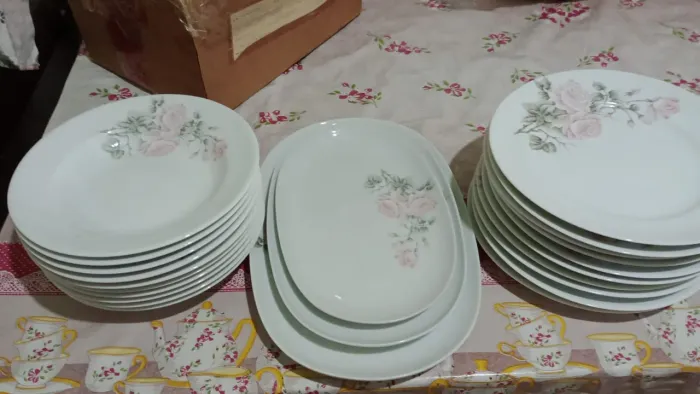 Jogo de porcelanas Schmidt 