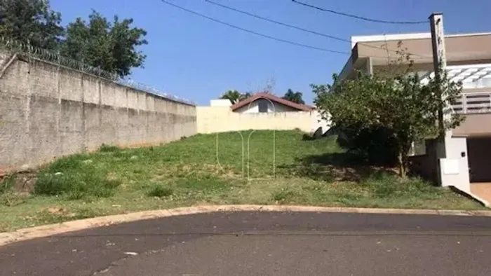 Terreno em Condomínio Residencial Pedra Verde em Jardim Tropical - Marília, SP