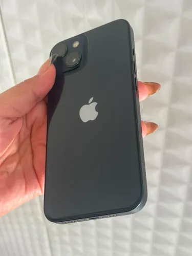 iPhone 13 muito novo