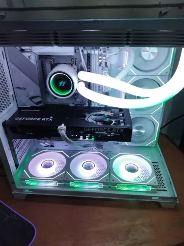 RTX 5060 msi Gaming trio + Ryzen 5 7600x +16GB (peças na garantia)