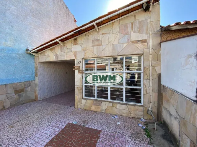 Casa à Venda na Vila Hortência | 3 Dormitórios | 169 m² | R$ 360 mil