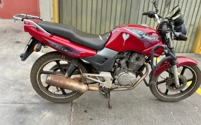 Vendo Honda CBX Sport 2001