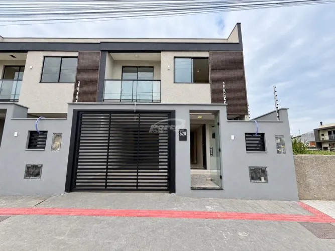 Casa nova disponível para locação no bairro Itacolomi Balneário Piçarras. (Cód. 24689)