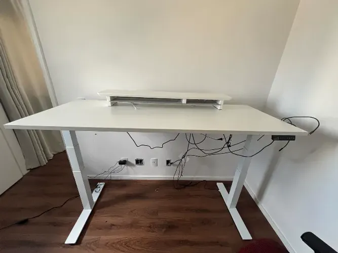 Mesa geniodesk pro + acessórios anma
