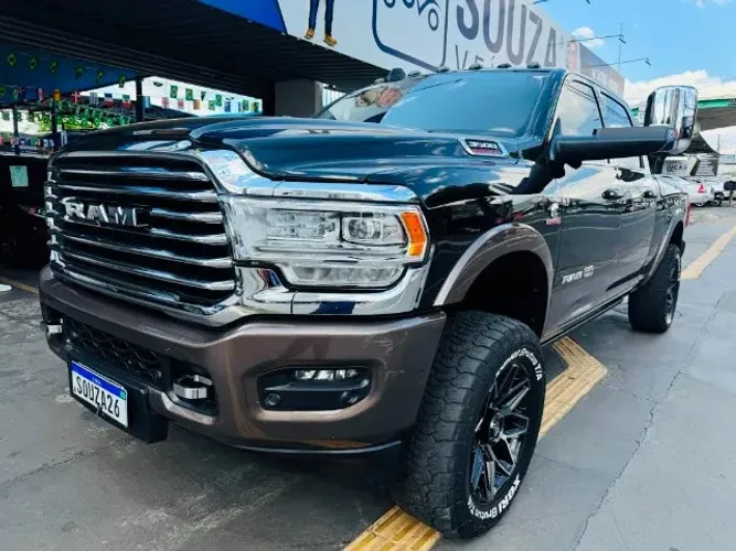 Ram 3500 Yellowstone Edition 6.7 TB CD Die. 2022