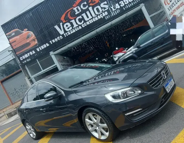 Volvo S60 T-4 Momentum 2.0 190cv 4P 2017