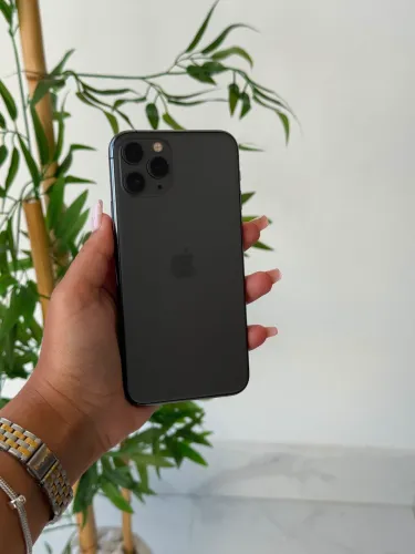 iPhone 11 pro 64 gigas original