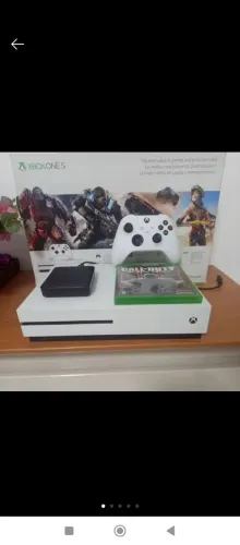 Xbox one s 2,500gb excelente estado com controle novo e jogo