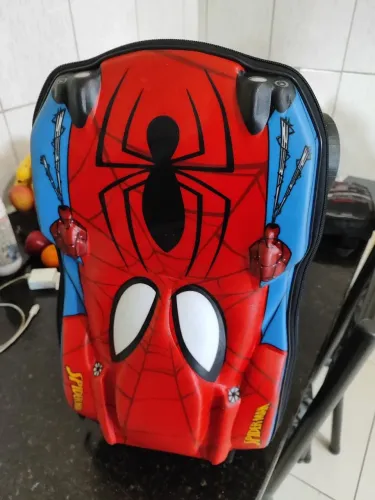 Mochila do homem aranha ( novinha)