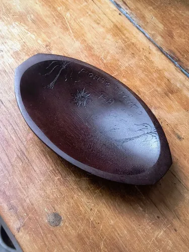 gamela em madeira maciça porto seguro Bahia entalhada anos 80 decoração cozinha artesanal