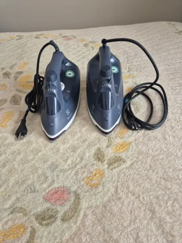 2 FERROS ELETROLUX POR