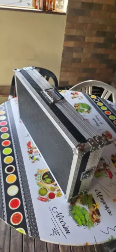 Case grande para pedais