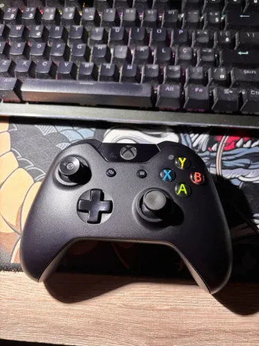 Vendo controle de Xbox One Fat