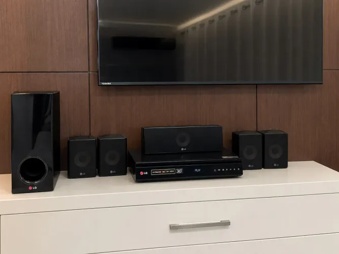 Home teather LG 1000wats