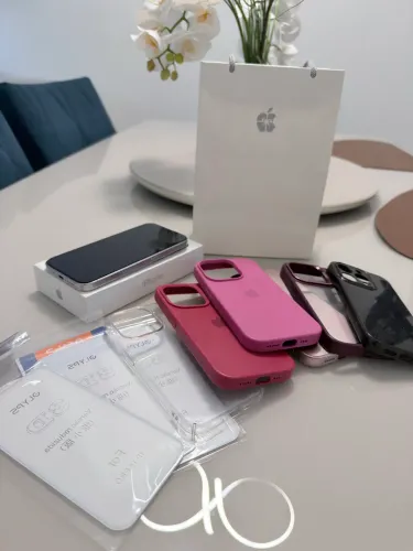 iPhone 15 pro funcionando perfeitamente 
