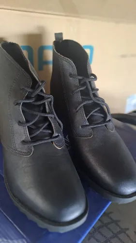 Bota tam39