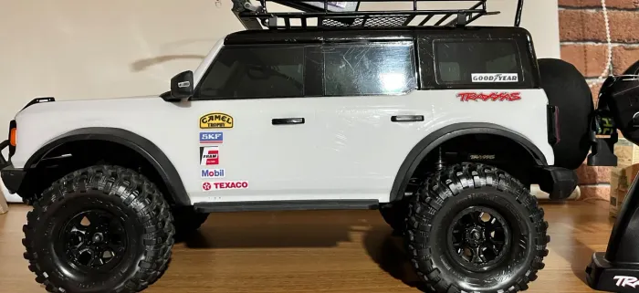Automodelo Bronco RC TRAXXAS