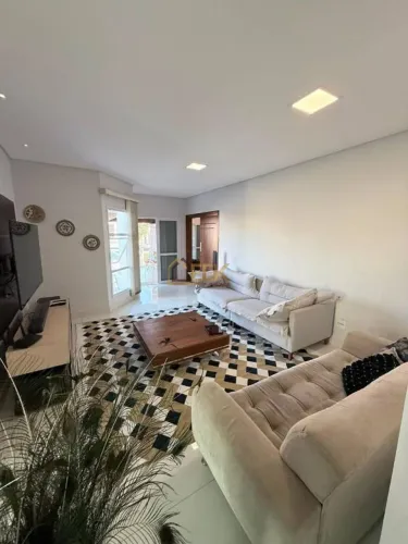 Sobrado com 4 dormitórios à venda, 360 m² por R$ 1.430.000,00 - Residencial Reserva dos La