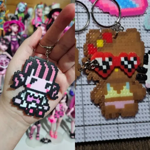 Draculaura e Hello Kitty de hama beads