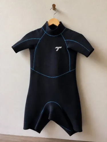 Short john de neoprene, manga curta modelo Truzz 