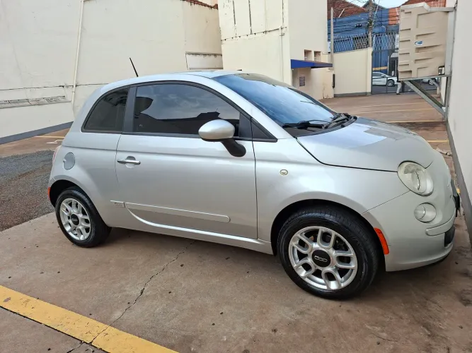 Fiat 500 Cult 1.4 Flex 8V EVO Mec. 2012