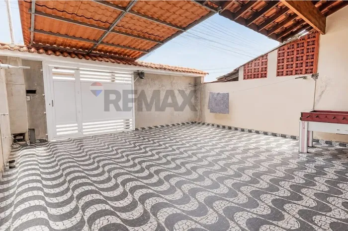 Casa Charmosa em Peruíbe: Aluguel Perfeito!