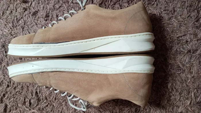 Tênis sneaker em couro Adolfo turrion 40BR